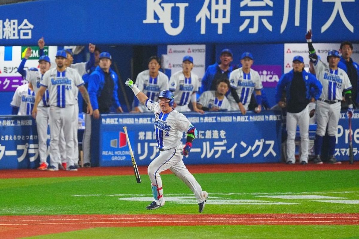 日本系列賽首戰延長 11 局，軟銀以 3 比 1 擊敗 DeNA